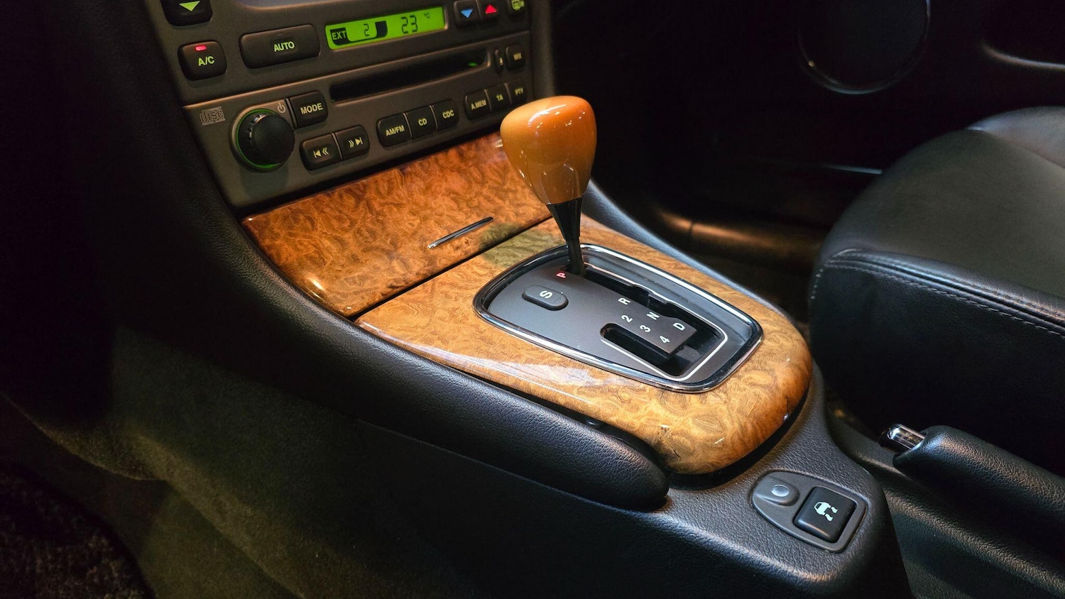 Used Jaguar X-Type 2025 for sale - 77454865: Photo 14