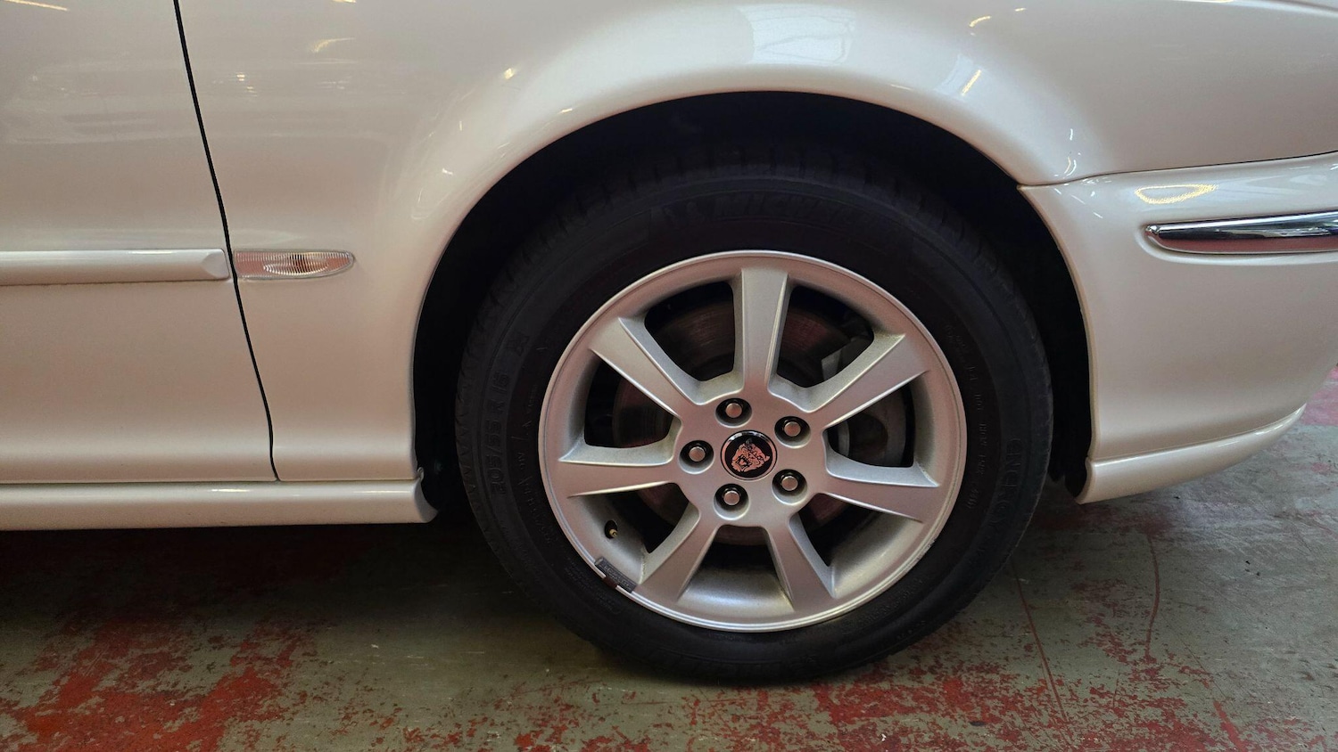 Used Jaguar X-Type 2025 for sale - 77454865: Photo 43