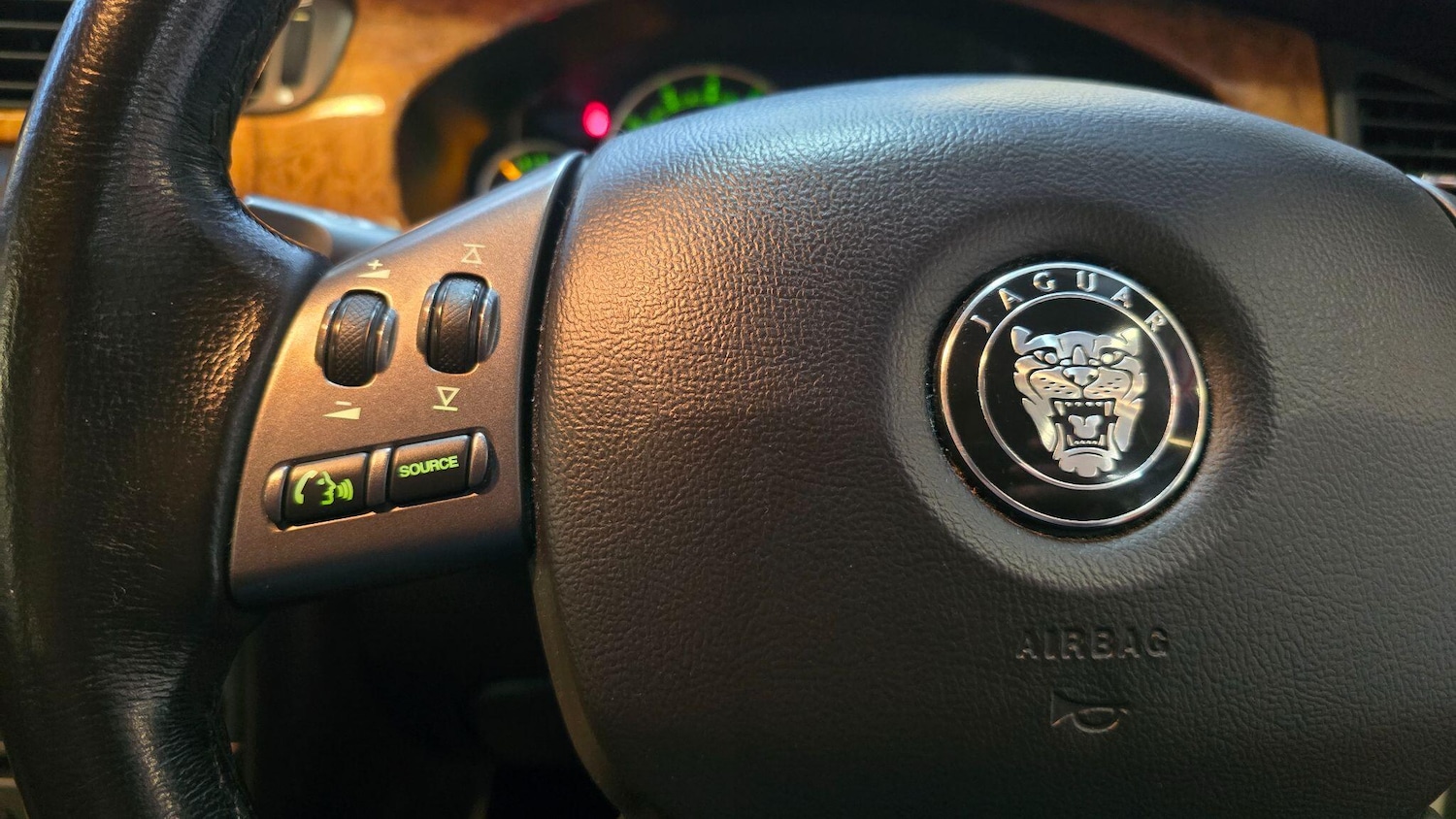 Used Jaguar X-Type 2025 for sale - 77454865: Photo 8