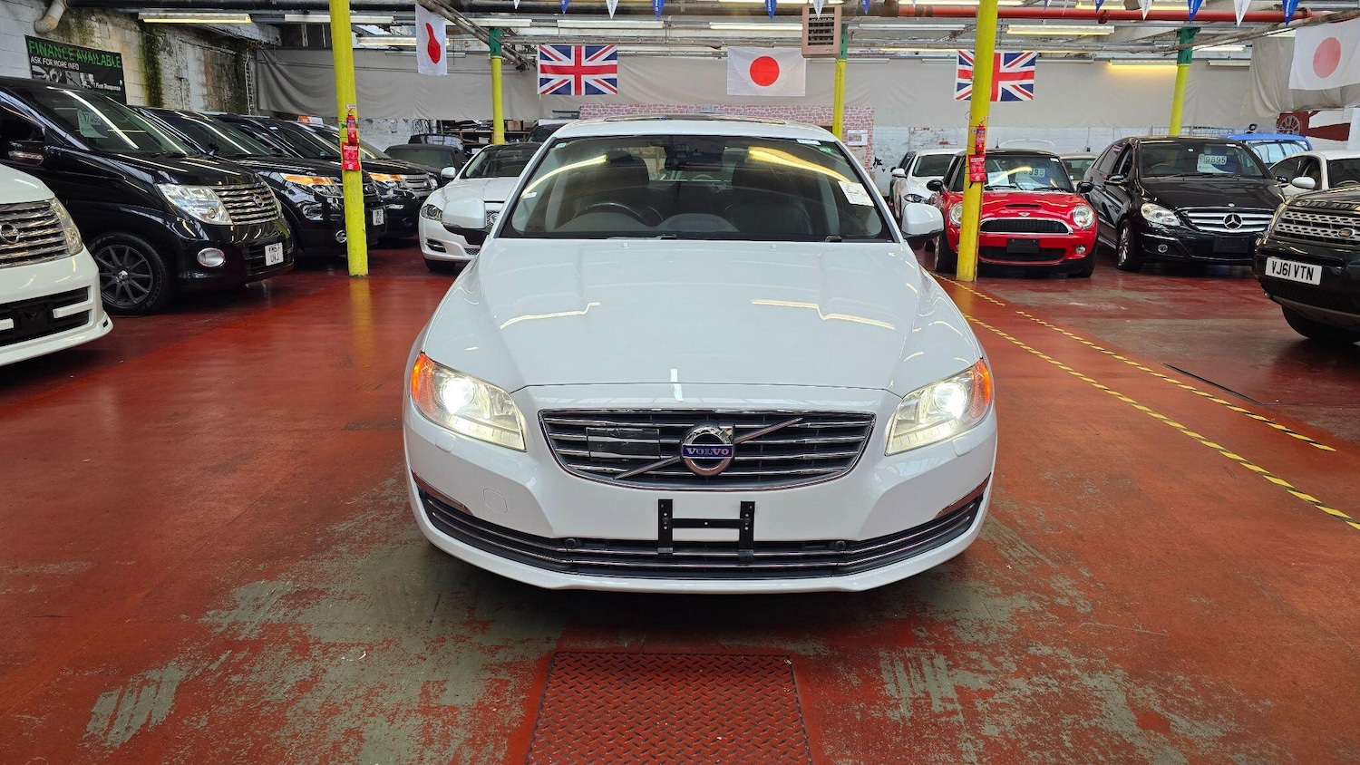 Used Volvo S80 for sale - 77131588: Photo 2