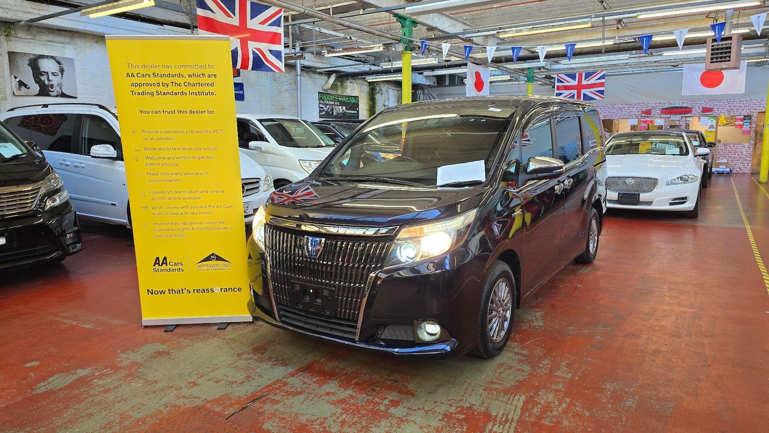 Used Toyota Voxy for sale - 77737447: Photo 2