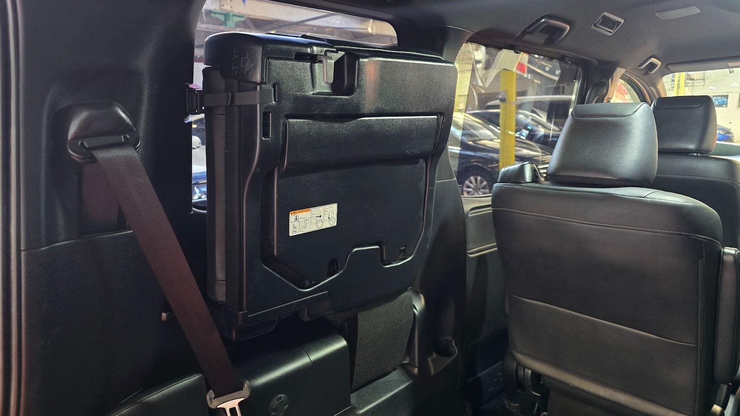 Used Toyota Voxy for sale - 77737447: Photo 24