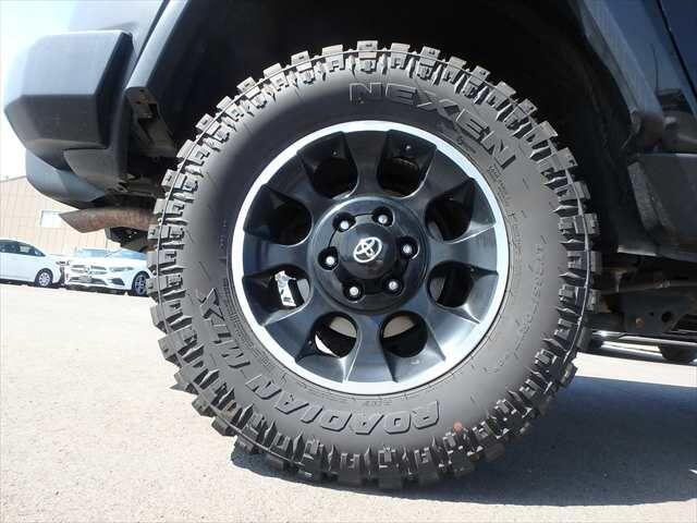 Used Toyota FJ Cruiser for sale - 78158286: Photo 9