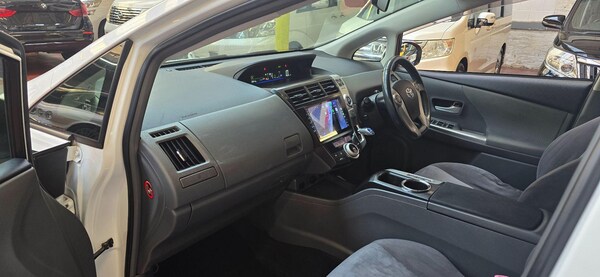 Used Toyota Prius+ 2011 for sale - 75023056: Photo 17
