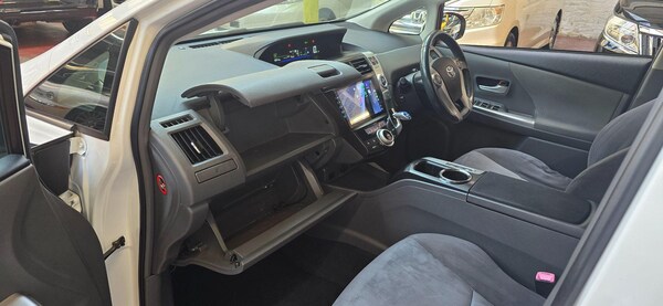 Used Toyota Prius+ 2011 for sale - 75023056: Photo 20