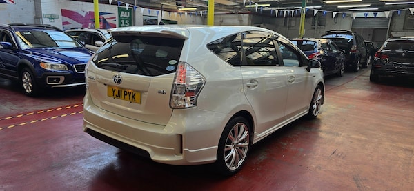 Used Toyota Prius+ 2011 for sale - 75023056: Photo 6