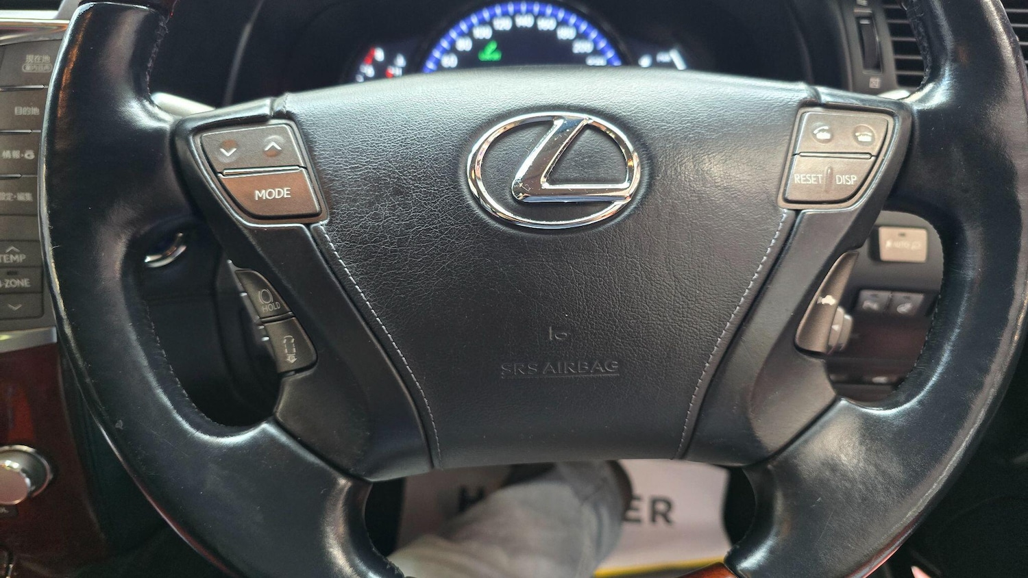 Used Lexus LS 2024 for sale - 76989340: Photo 15