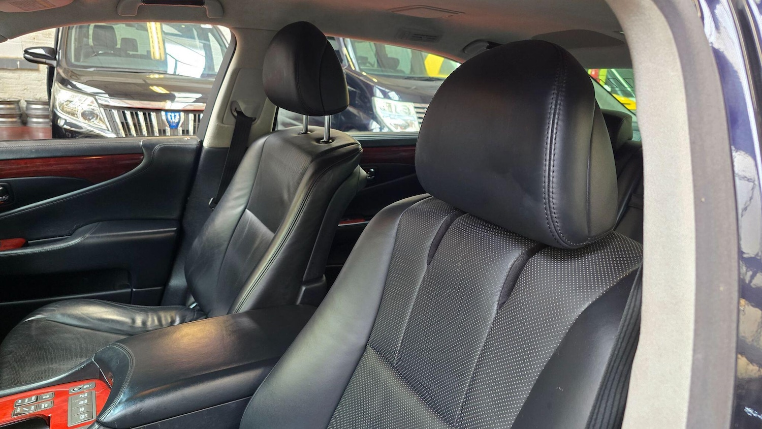 Used Lexus LS 2024 for sale - 76989340: Photo 21