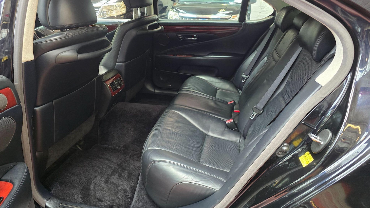 Used Lexus LS 2024 for sale - 76989340: Photo 22