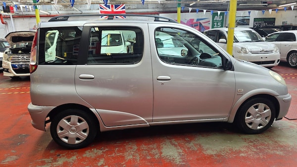 Used Toyota Yaris Verso 2004 for sale - 74777640: Photo 22