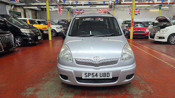 Used Toyota Yaris Verso 2004 for sale - 74777640: Photo 2
