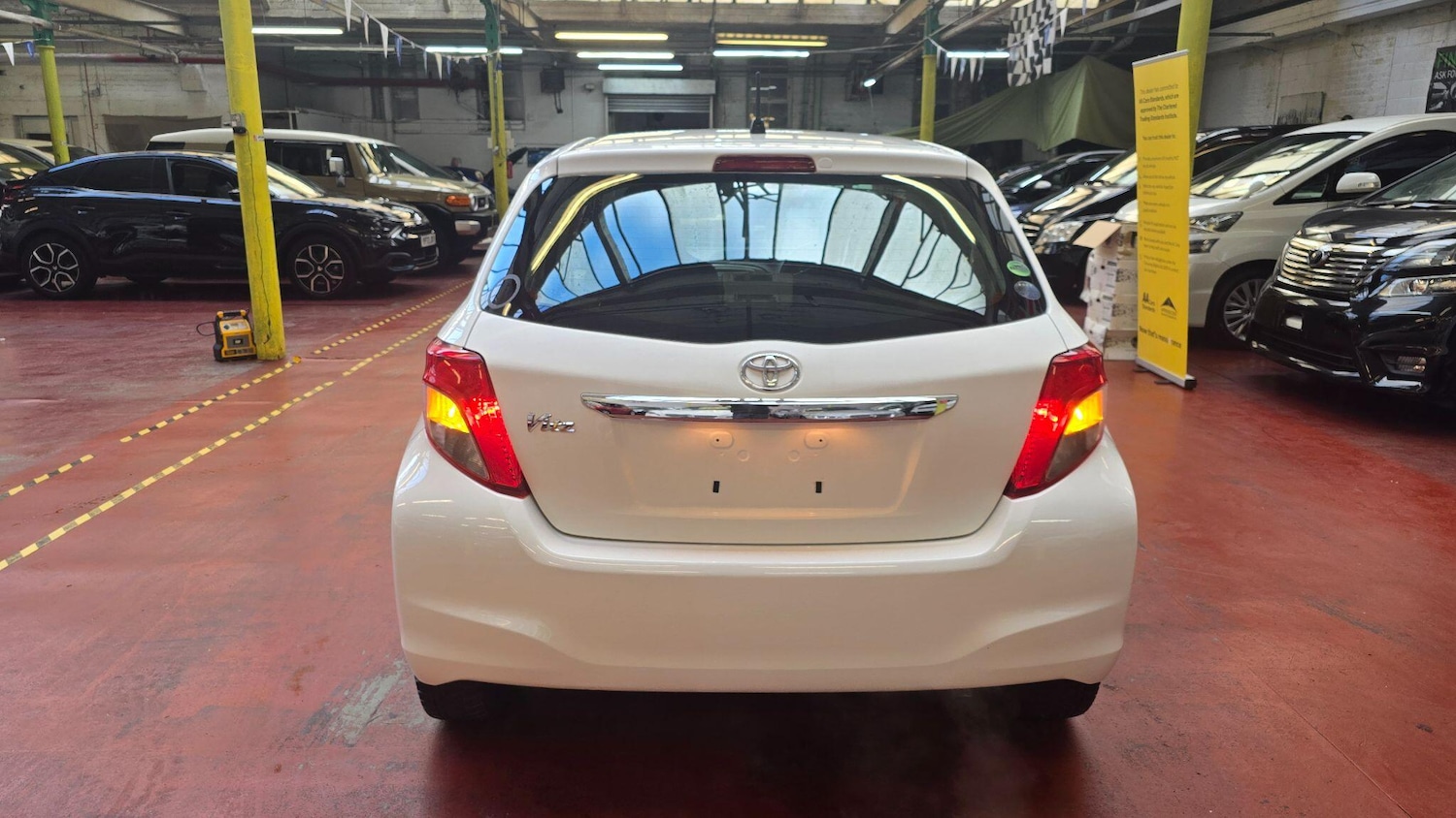 Used Toyota Yaris for sale - 77824887: Photo 27