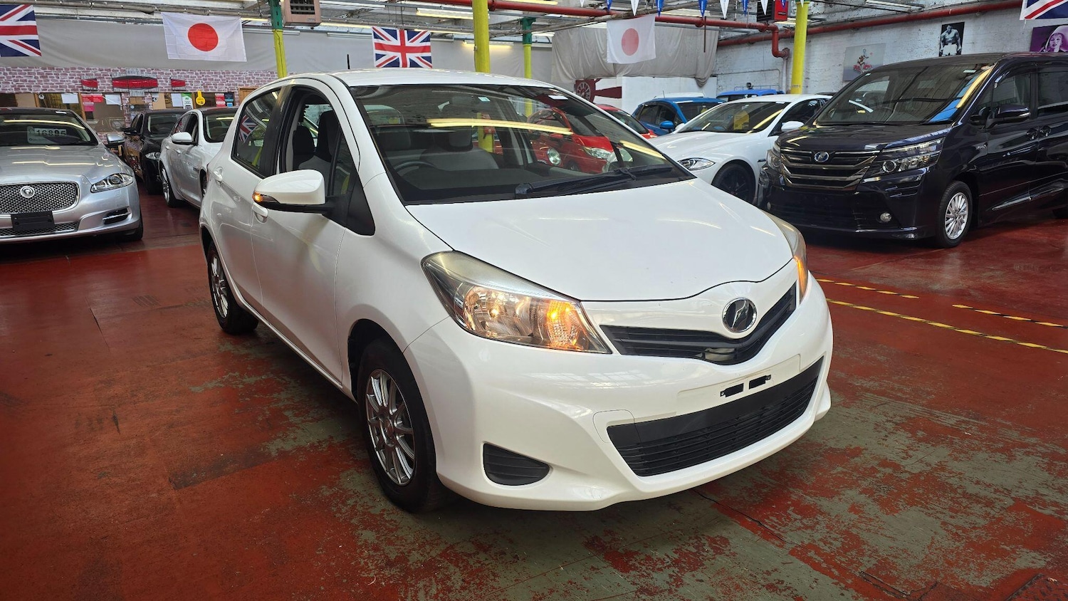 Used Toyota Yaris for sale - 77824887: Photo 3