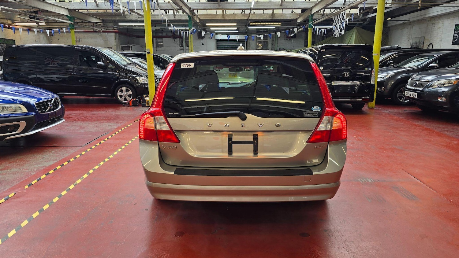 Used Volvo V70 2025 for sale - 76989671: Photo 32