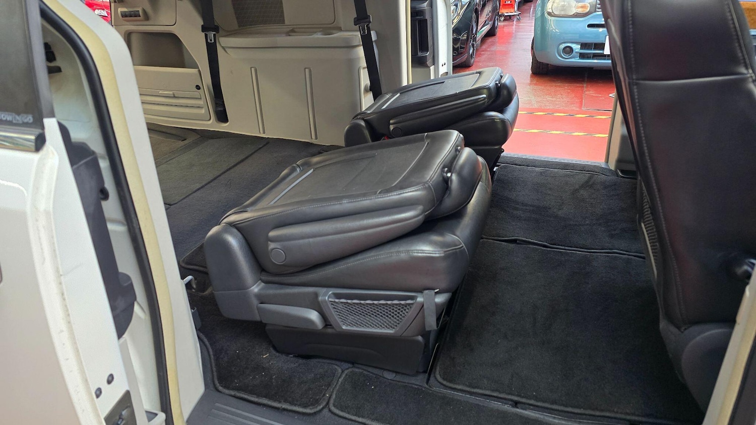 Used Chrysler Grand Voyager for sale - 74713181: Photo 21