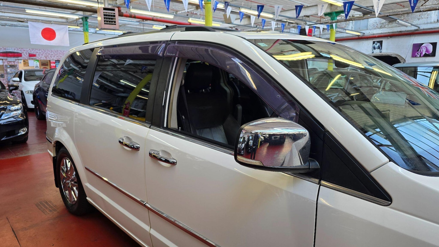 Used Chrysler Grand Voyager for sale - 74713181: Photo 45