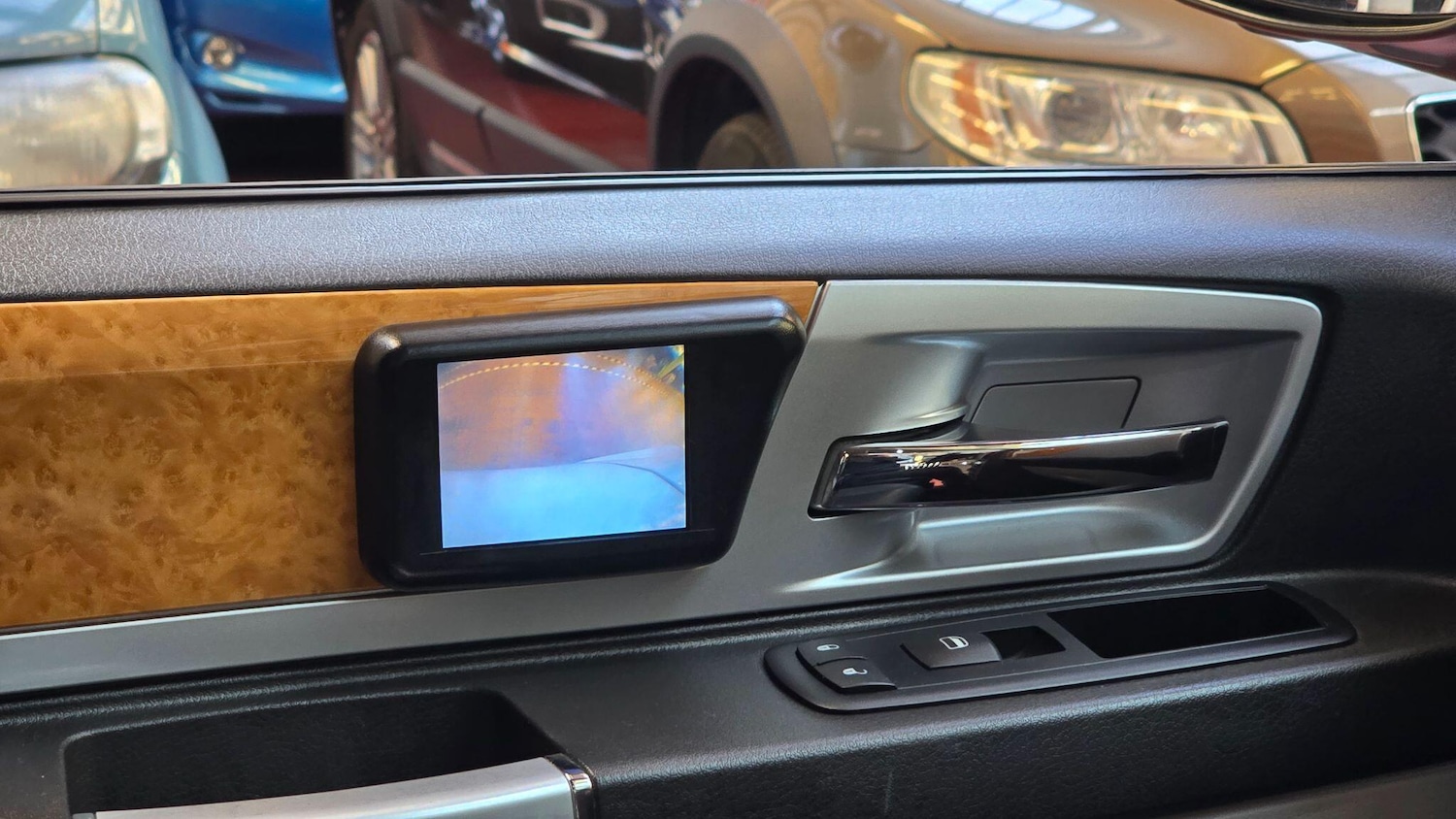 Used Chrysler Grand Voyager for sale - 74713181: Photo 9