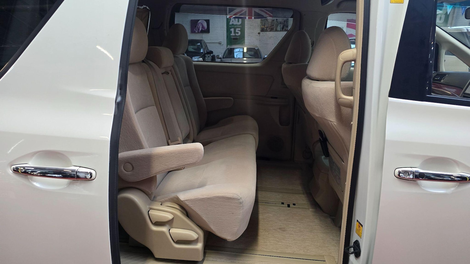 Used Toyota Alphard for sale - 77345502: Photo 16
