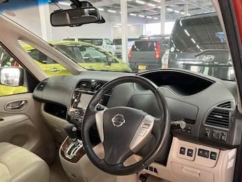 Used Nissan Serena 2015 for sale - 78772001: Photo