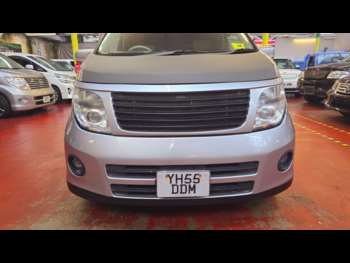 Used Nissan Elgrand 2005 for sale - 73202122: Photo