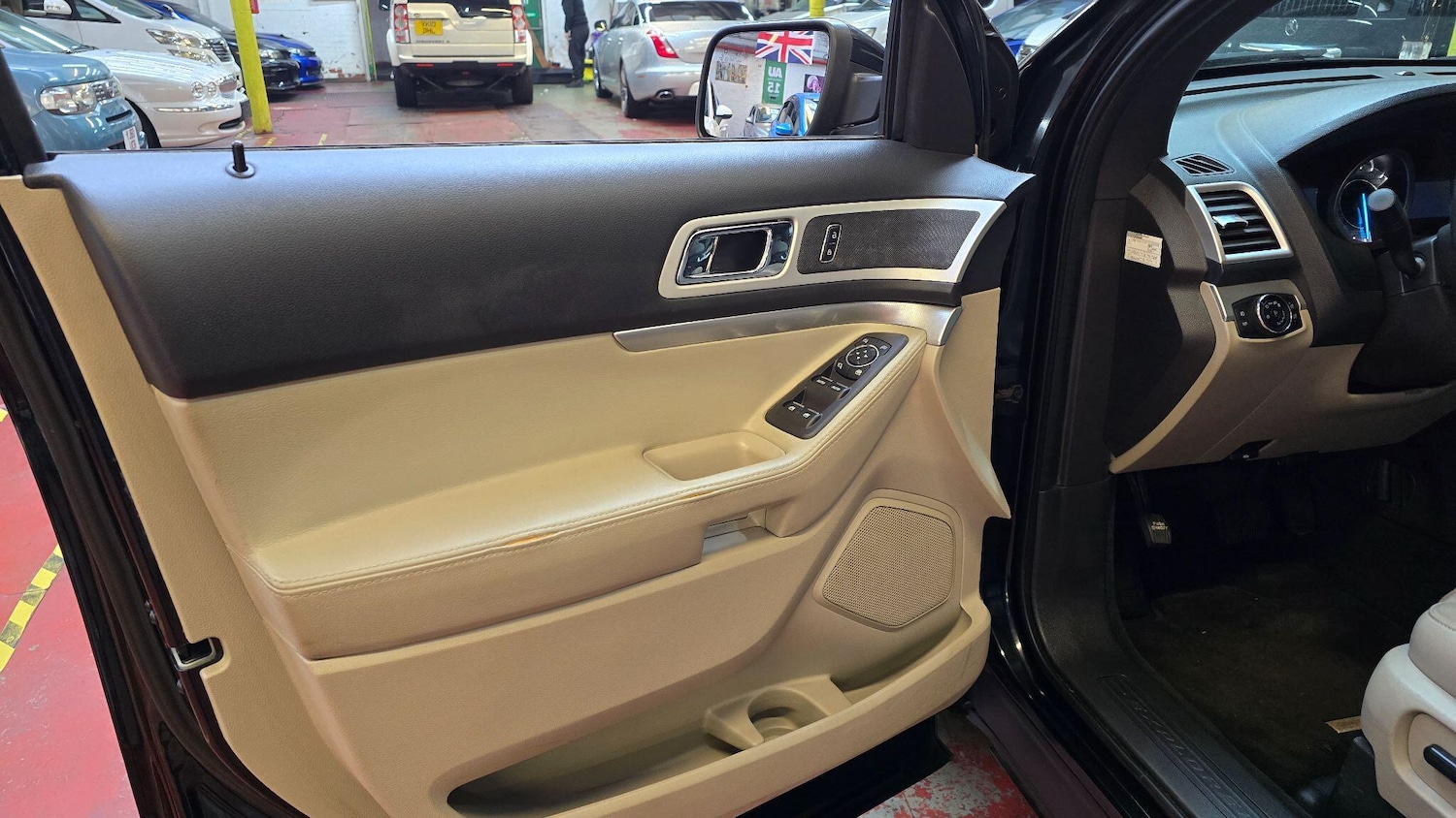 Used Ford Explorer for sale - 77440543: Photo 31