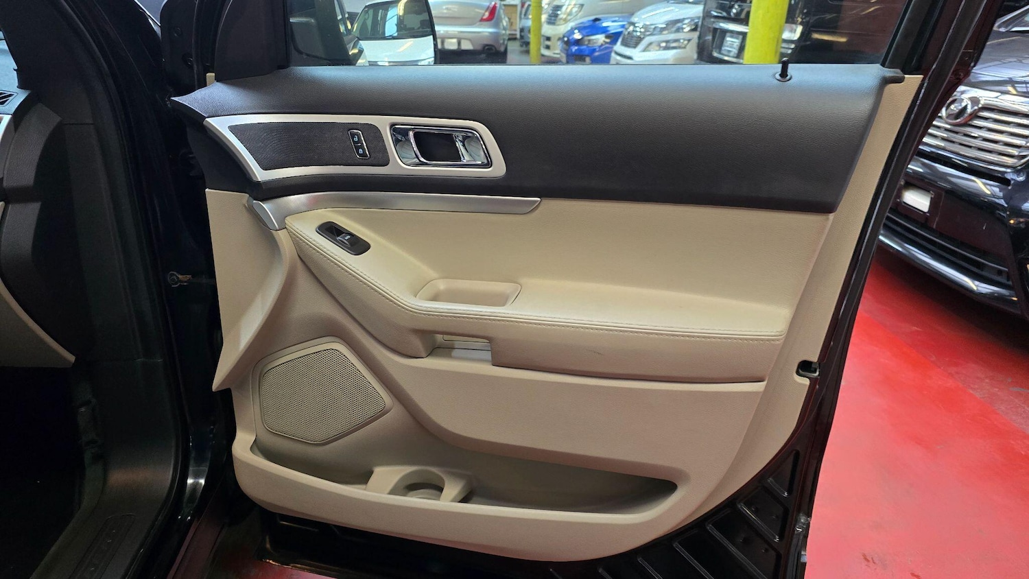 Used Ford Explorer for sale - 77440543: Photo 32