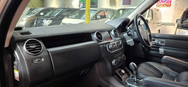Used Land Rover Discovery 4 for sale - 72632695: Photo 18