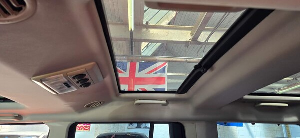 Used Land Rover Discovery 4 for sale - 72632695: Photo 28