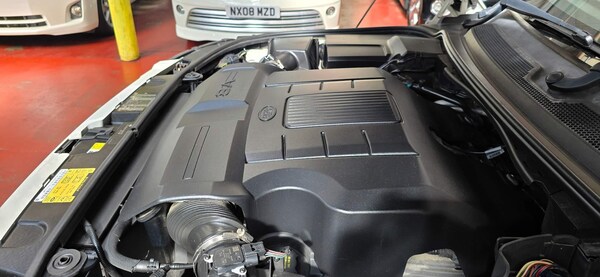 Used Land Rover Discovery 4 for sale - 72632695: Photo 56