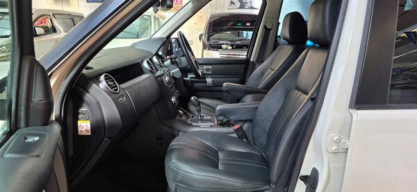 Used Land Rover Discovery 4 for sale - 72632695: Photo 5