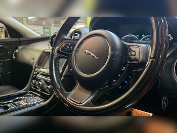 Used Jaguar XJ 2014 for sale - 78535304: Photo