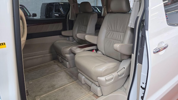 Used Toyota Alphard 2021 for sale - 76282676: Photo 21
