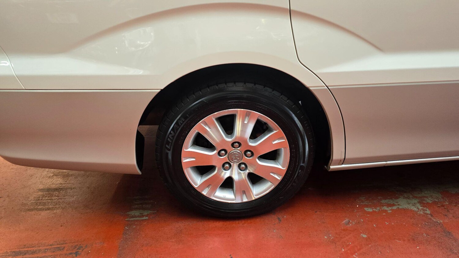 Used Toyota Alphard 2003 for sale - 76282676: Photo 32