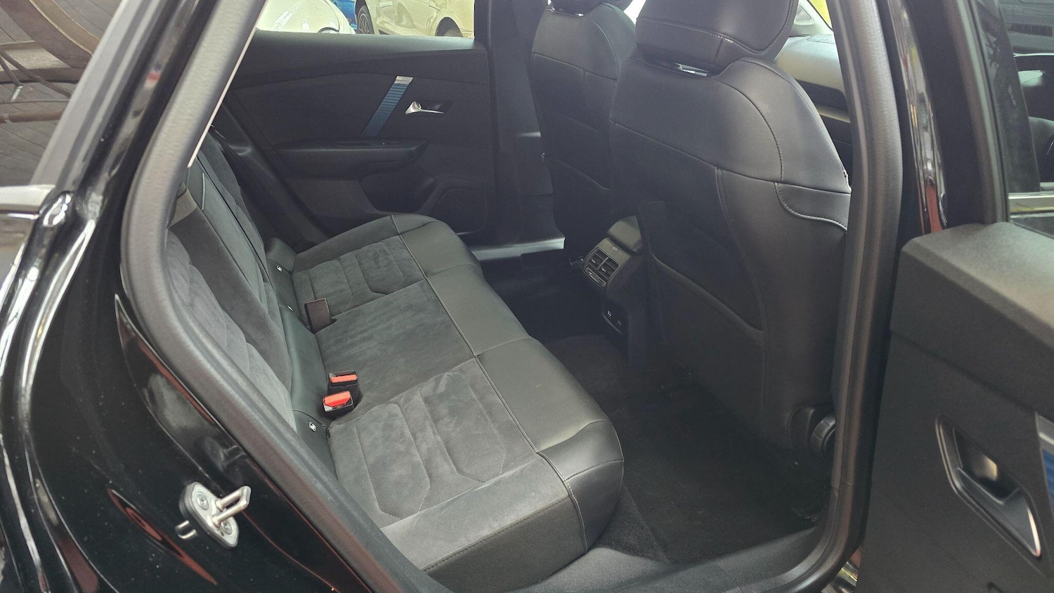 Used Citroen C4 2023 for sale - 77598389: Photo 7