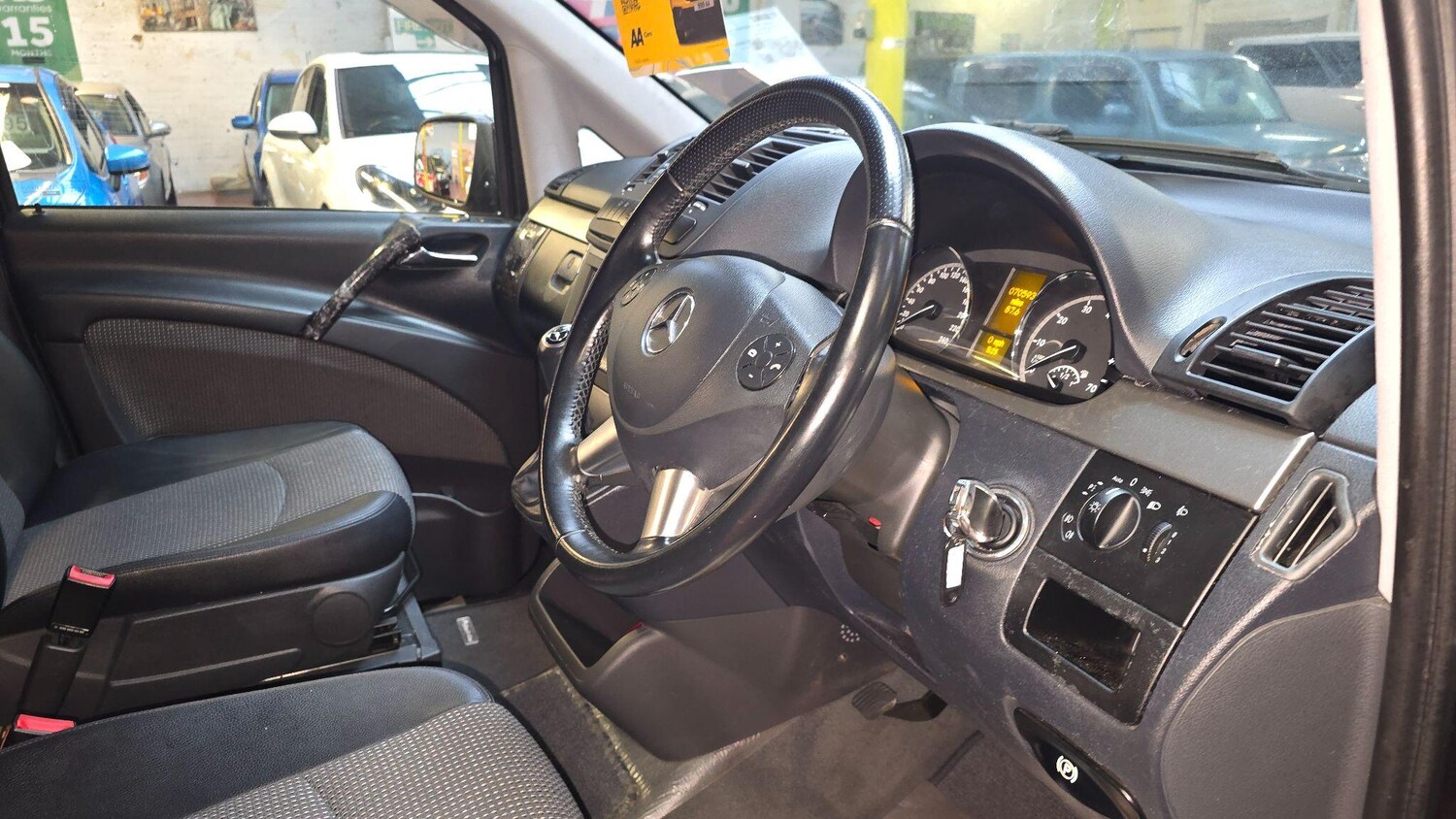 Used Mercedes-Benz V-Class for sale - 77468392: Photo 10