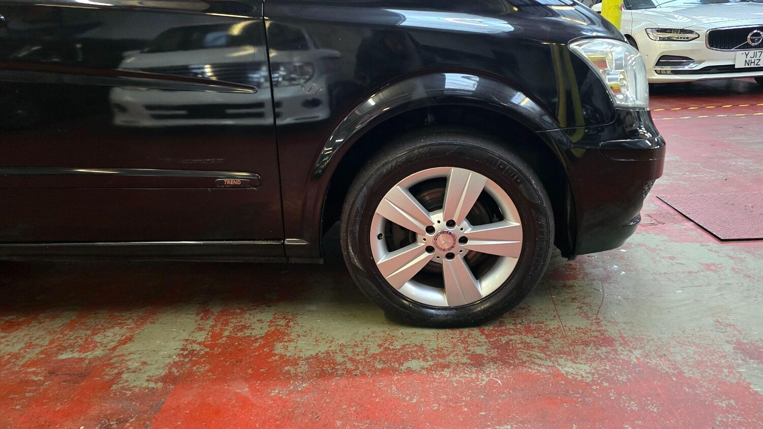 Used Mercedes-Benz V-Class for sale - 77468392: Photo 30