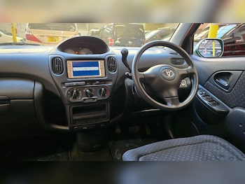 Used Toyota Yaris Verso 2004 for sale - 76408851: Photo