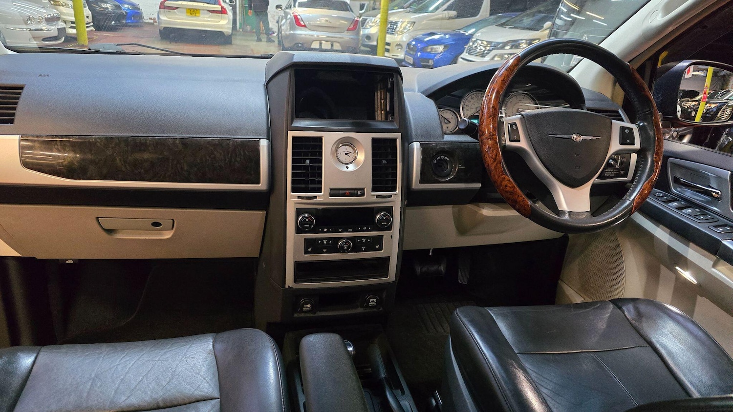 Used Chrysler Grand Voyager for sale - 77412221: Photo 13