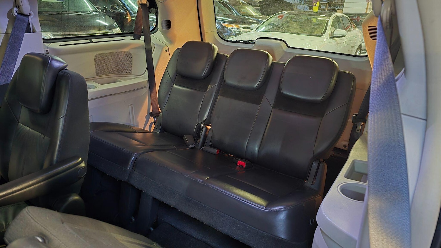 Used Chrysler Grand Voyager for sale - 77412221: Photo 24