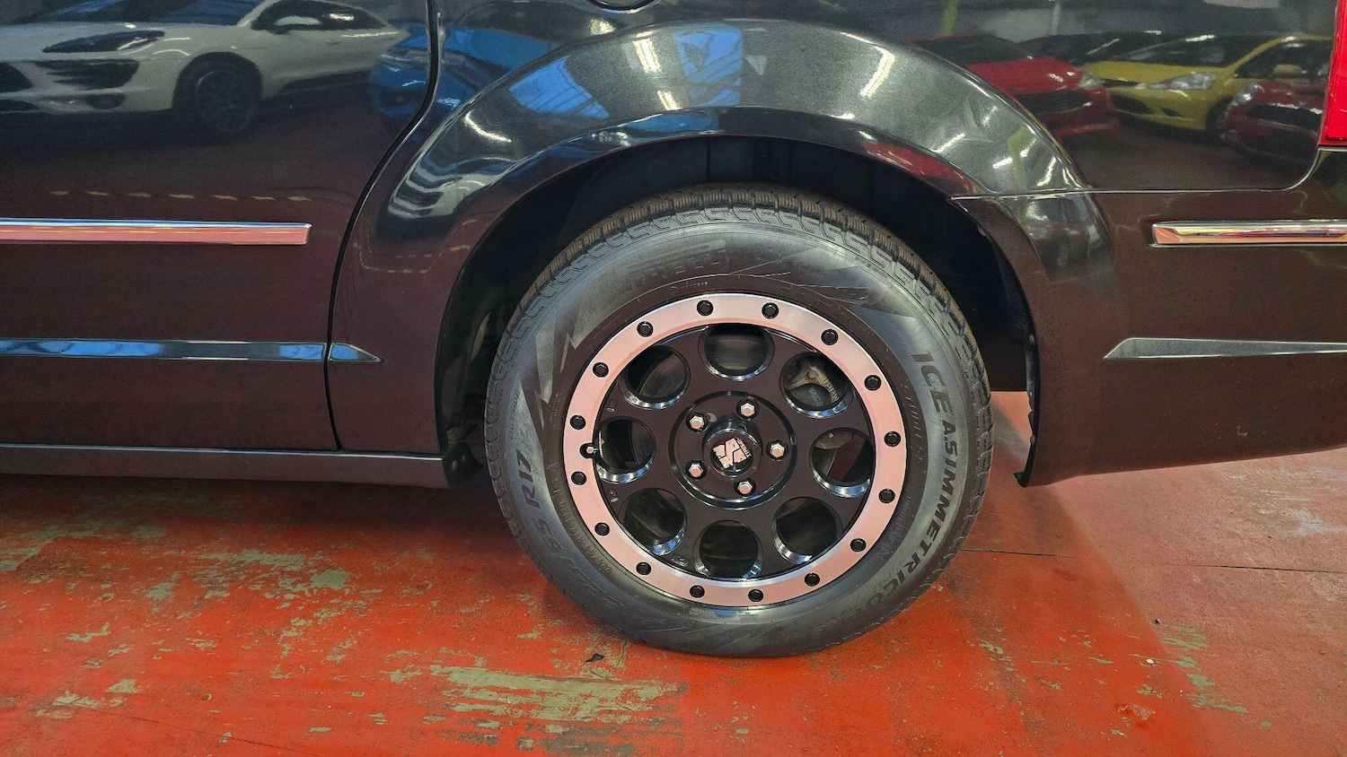 Used Chrysler Grand Voyager for sale - 77412221: Photo 4