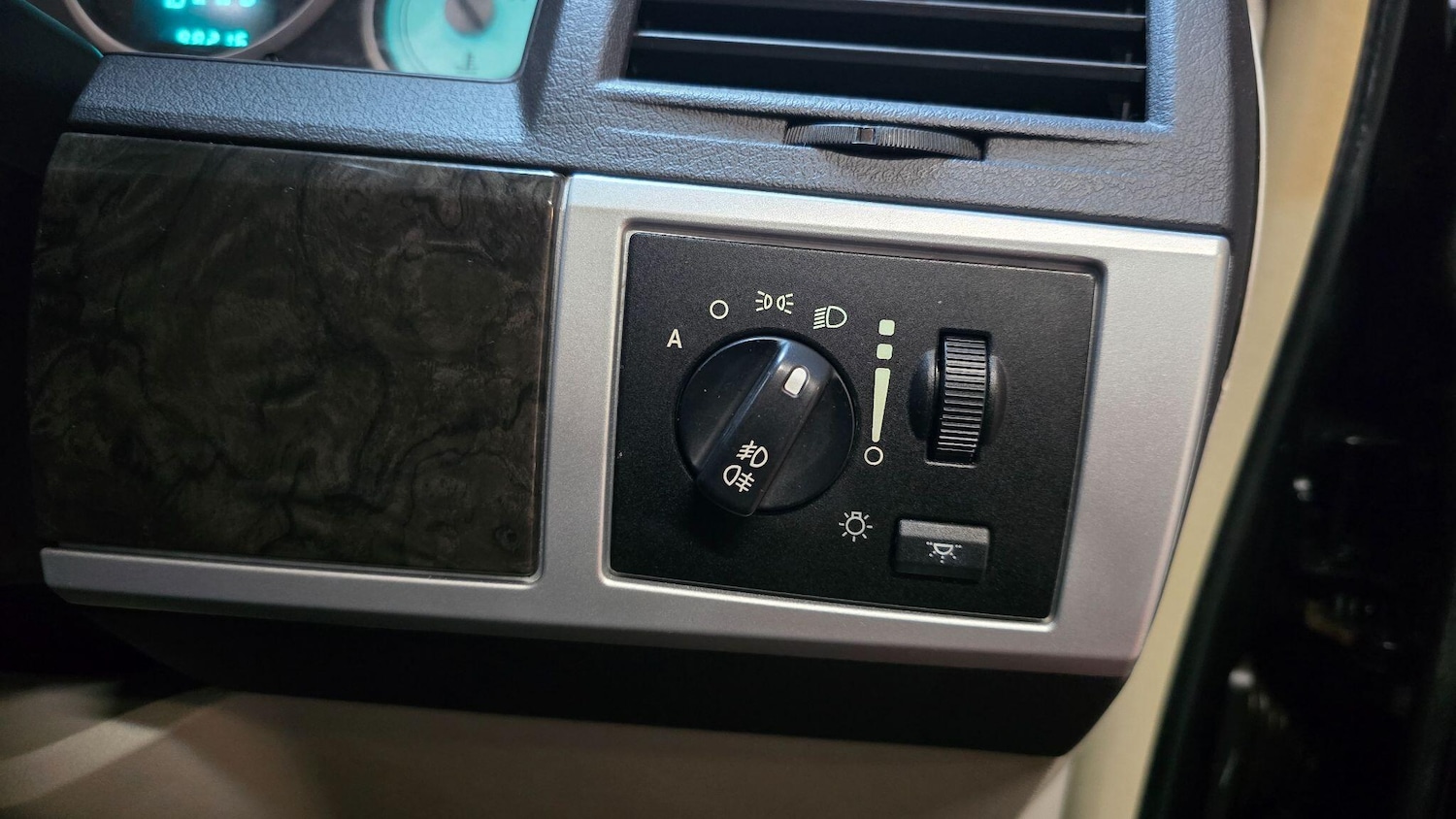 Used Chrysler Grand Voyager for sale - 77412221: Photo 9