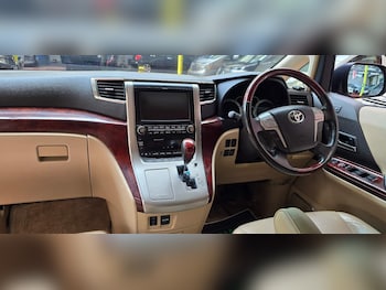 Used Toyota Vellfire 2008 for sale - 75884344: Photo