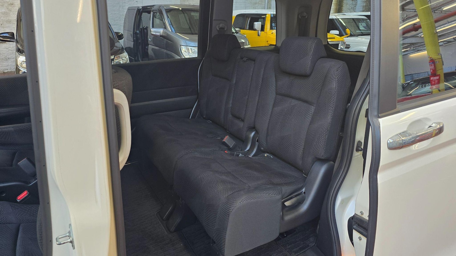 Used Honda Stepwagon 2023 for sale - 77109604: Photo 16