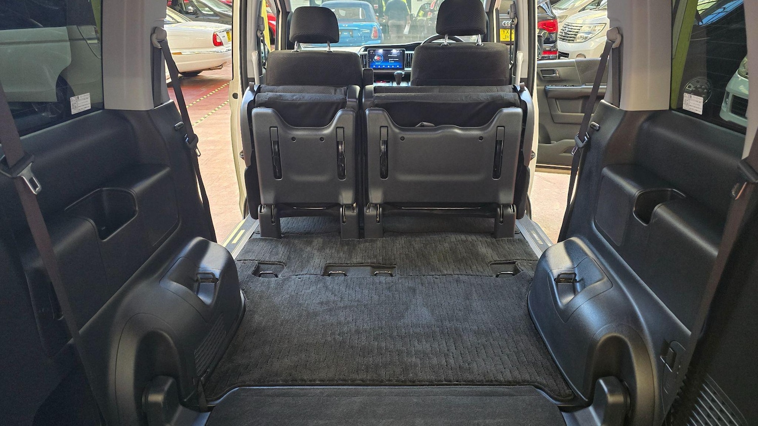 Used Honda Stepwagon 2023 for sale - 77109604: Photo 20