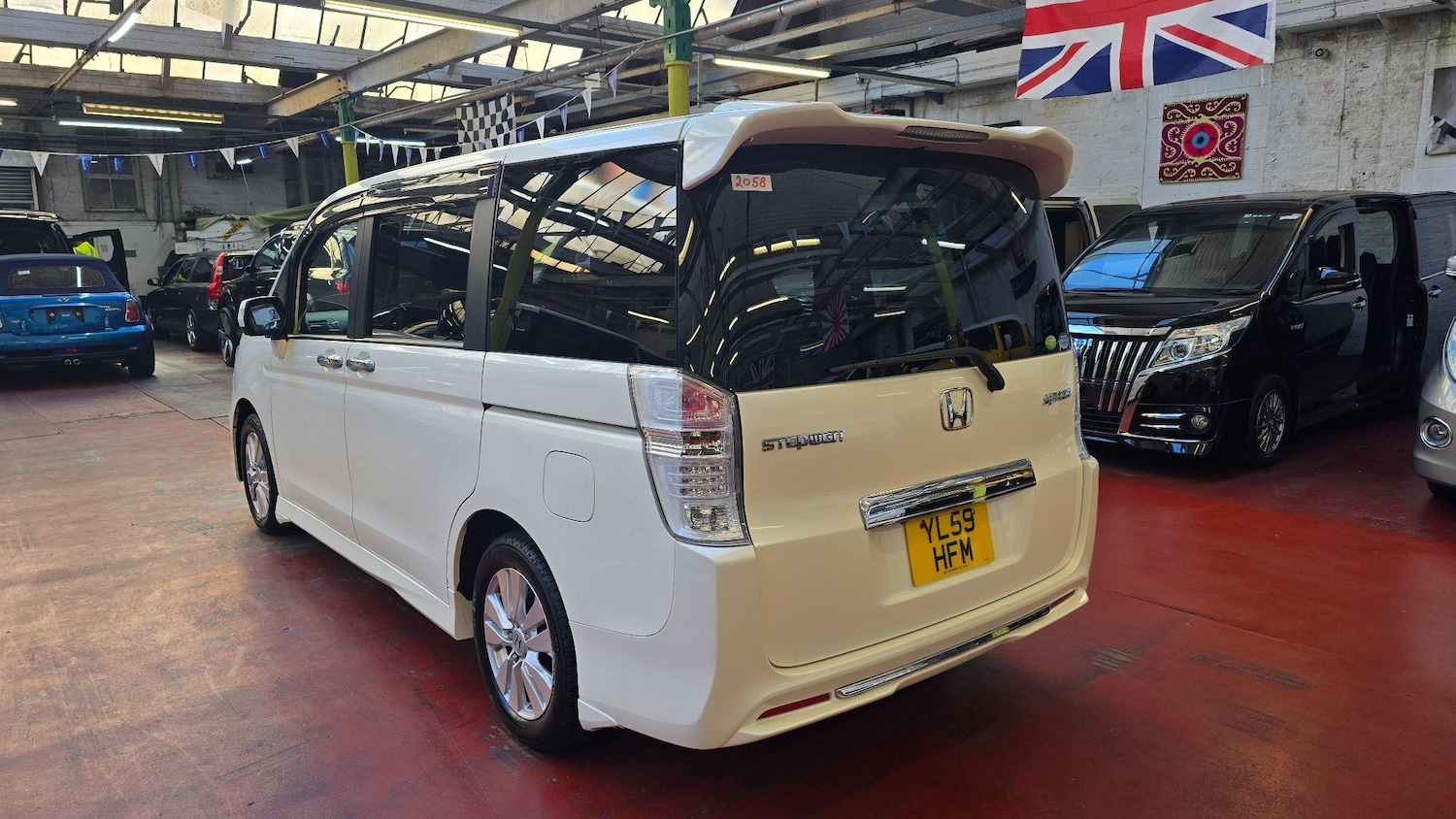 Used Honda Stepwagon 2023 for sale - 77109604: Photo 27