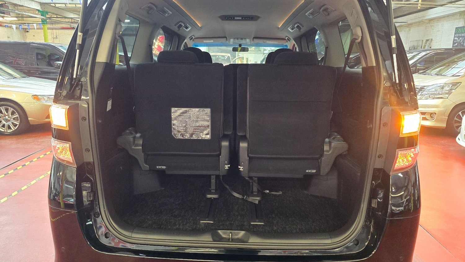 Used Toyota Vellfire for sale - 76456694: Photo 19