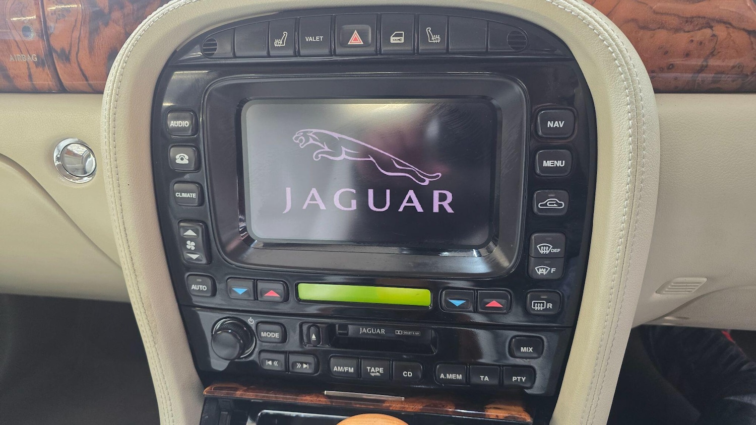 Used Jaguar XJ for sale - 77977800: Photo 11
