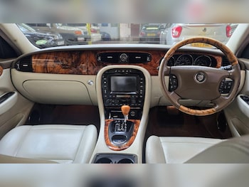 Used Jaguar XJ 2004 for sale - 77977800: Photo