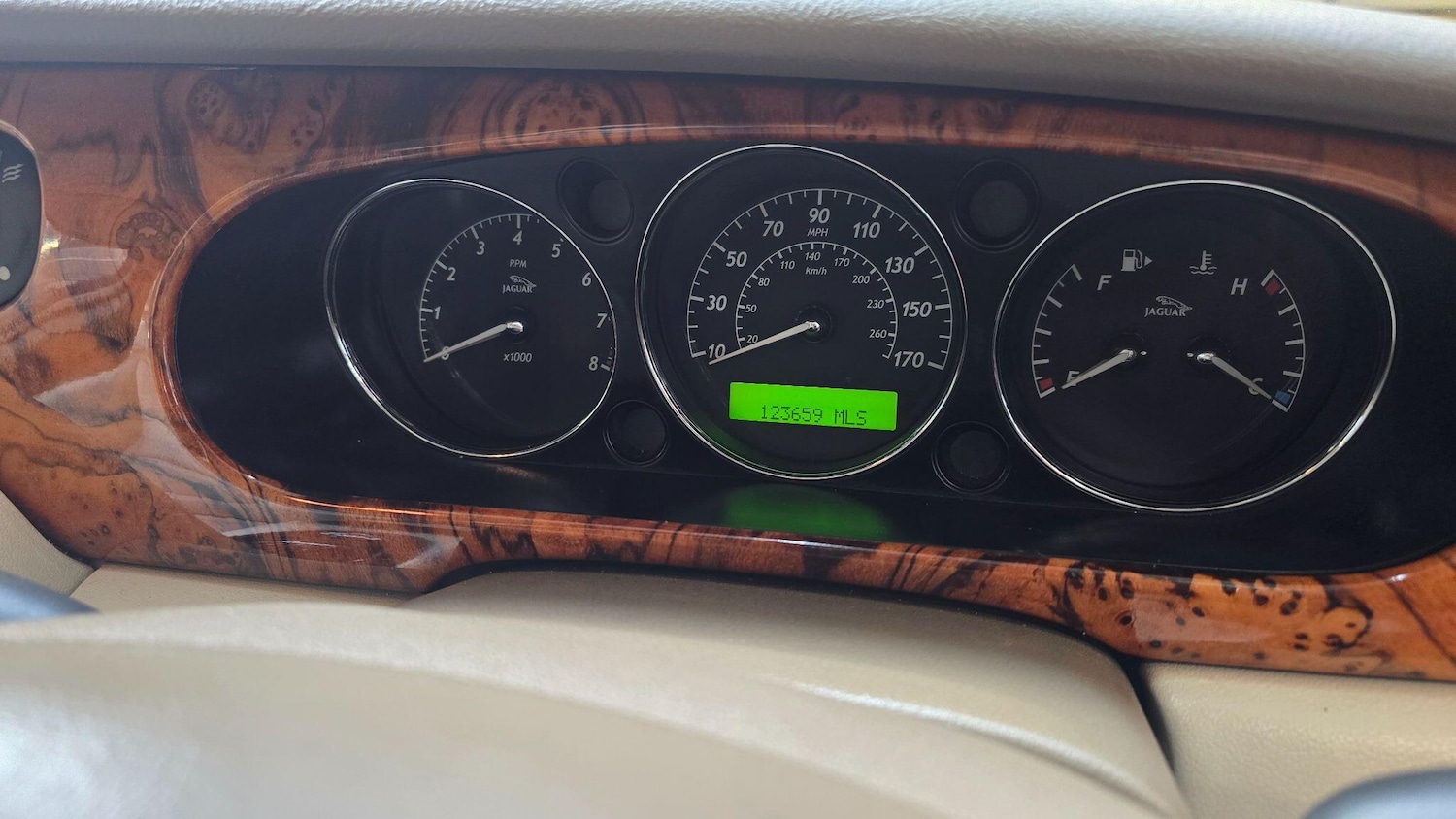 Used Jaguar XJ for sale - 77977800: Photo 8