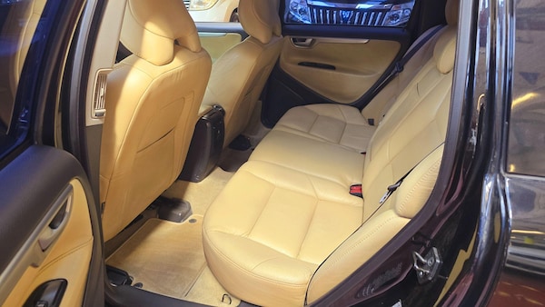 Used Volvo V70 2022 for sale - 74533158: Photo 8